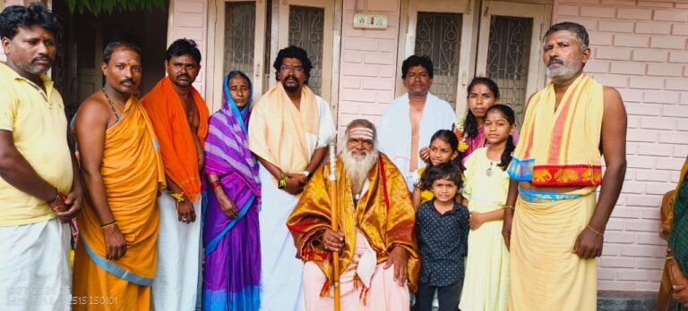 ಬಿಪಿ ನ್ಯೂಸ್ ಸಂಪಾದಕರ ನಿವಾಸಕ್ಕೆ ಆಗಮಿಸಿ ಆಶೀರ್ವದಿಸಿದ ಪರಮಪೂಜ್ಯರು