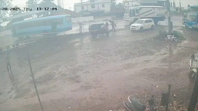 talapady-ksrtc-bus-accident