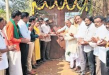 ಗದಗ: ದಲಿತರಿಗಾಗಿ ಕ್ಷೌರದಂದಗಡಿ ತೆರೆದ ಸರಕಾರ!