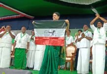 ಹೊಸ ಪಕ್ಷದೊಂದಿಗೆ ತಮಿಳುನಾಡು ರಾಜಕೀಯಕ್ಕೆ ಶಶಿಕಲಾ ಪ್ರವೇಶ; ಮೈತ್ರಿಯೊಂದಿಗೆ ಚುನಾವಣೆಗೆ ಸ್ಪರ್ಧೆ